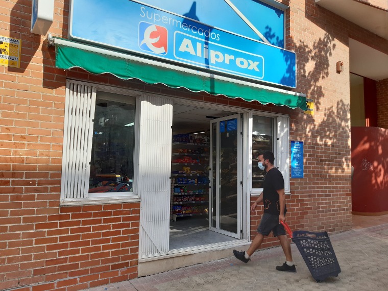Eroski inaugura un nuevo supermercado franquiciado en Pamplona