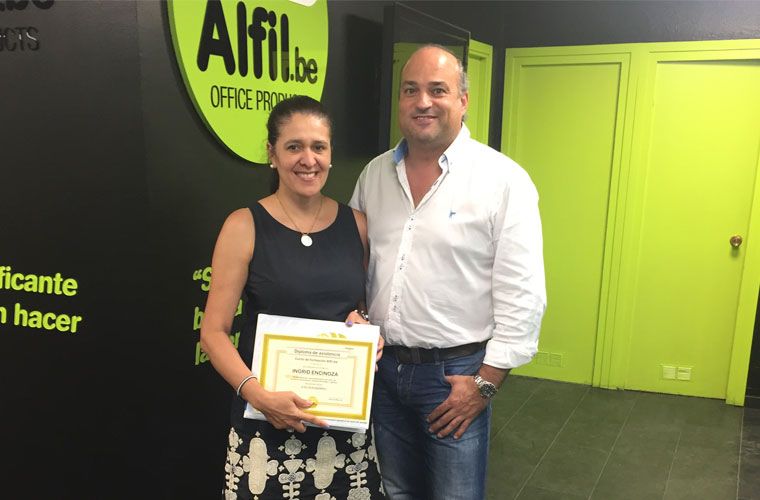 Alfil.be papeleria & hobby finaliza el curso de formación en Sevilla