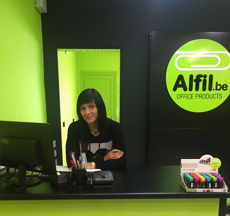 Alfil.be papeleria & hobby inaugura Sabadell CreuAlta
