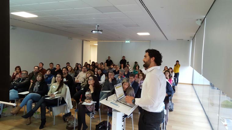 Alfil.be papeleria & hobby celebra una convención en Leganés