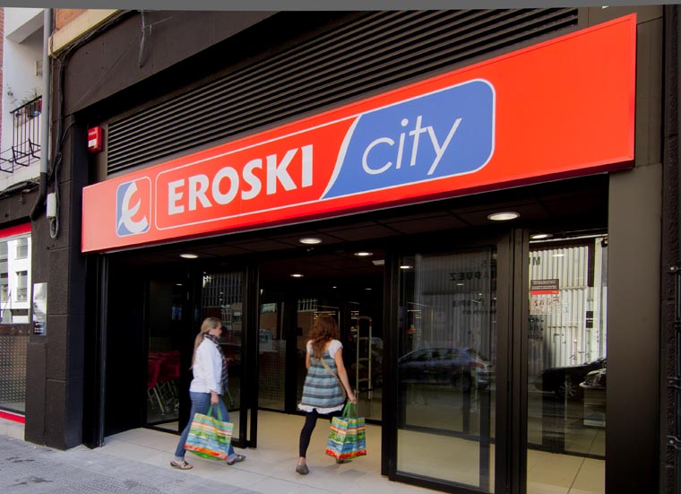 Andalucía es una zona de expansión prioritaria para EROSKI que inaugura nuevo supermercado franquiciado en Lucena.
