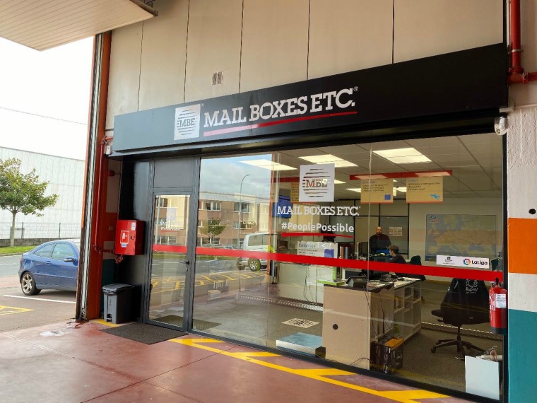 Mail Boxes Etc. inaugura un nuevo centro en Bergondo