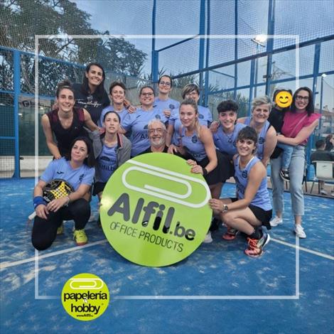 ¡El equipo de pádel femenino de Alfil.be se ha erigido como campeón de Murcia!